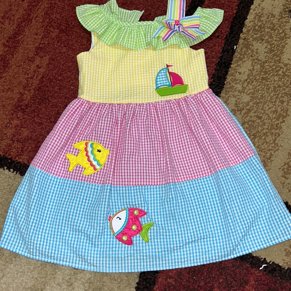 Gorgeous gingham dress / size 5